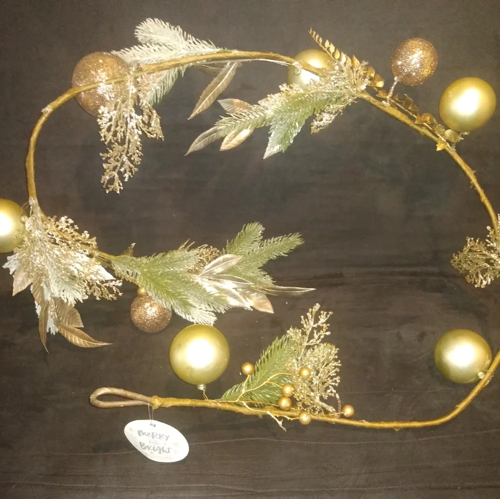Garland Swag Gold 64